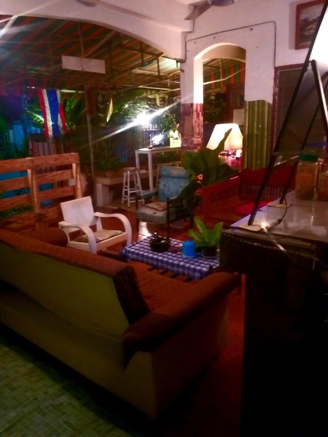Srikrung Guesthouse Phra Nakhon Si Ayutthaya Ngoại thất bức ảnh