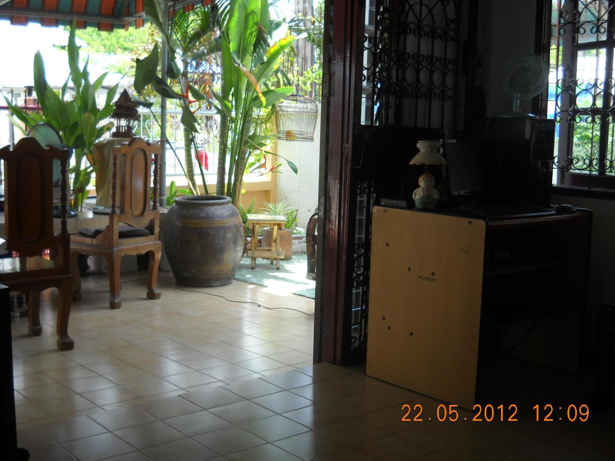 Srikrung Guesthouse Phra Nakhon Si Ayutthaya Ngoại thất bức ảnh