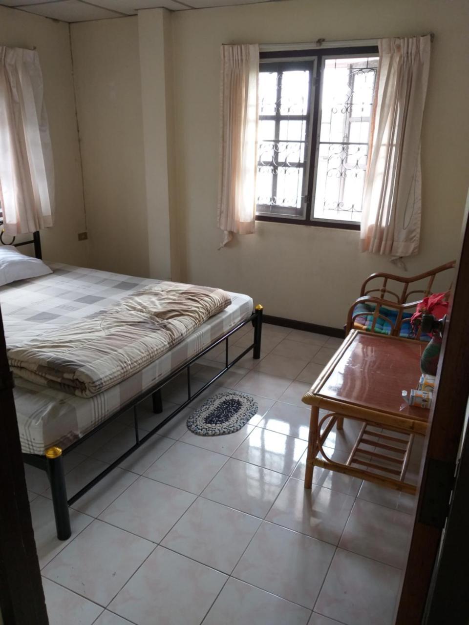 Srikrung Guesthouse Phra Nakhon Si Ayutthaya Ngoại thất bức ảnh