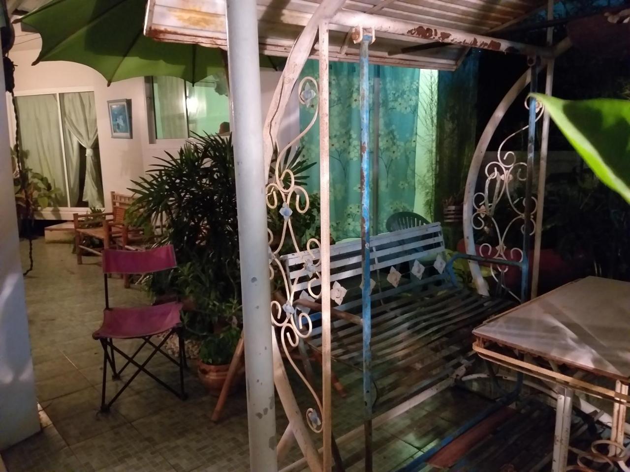 Srikrung Guesthouse Phra Nakhon Si Ayutthaya Ngoại thất bức ảnh