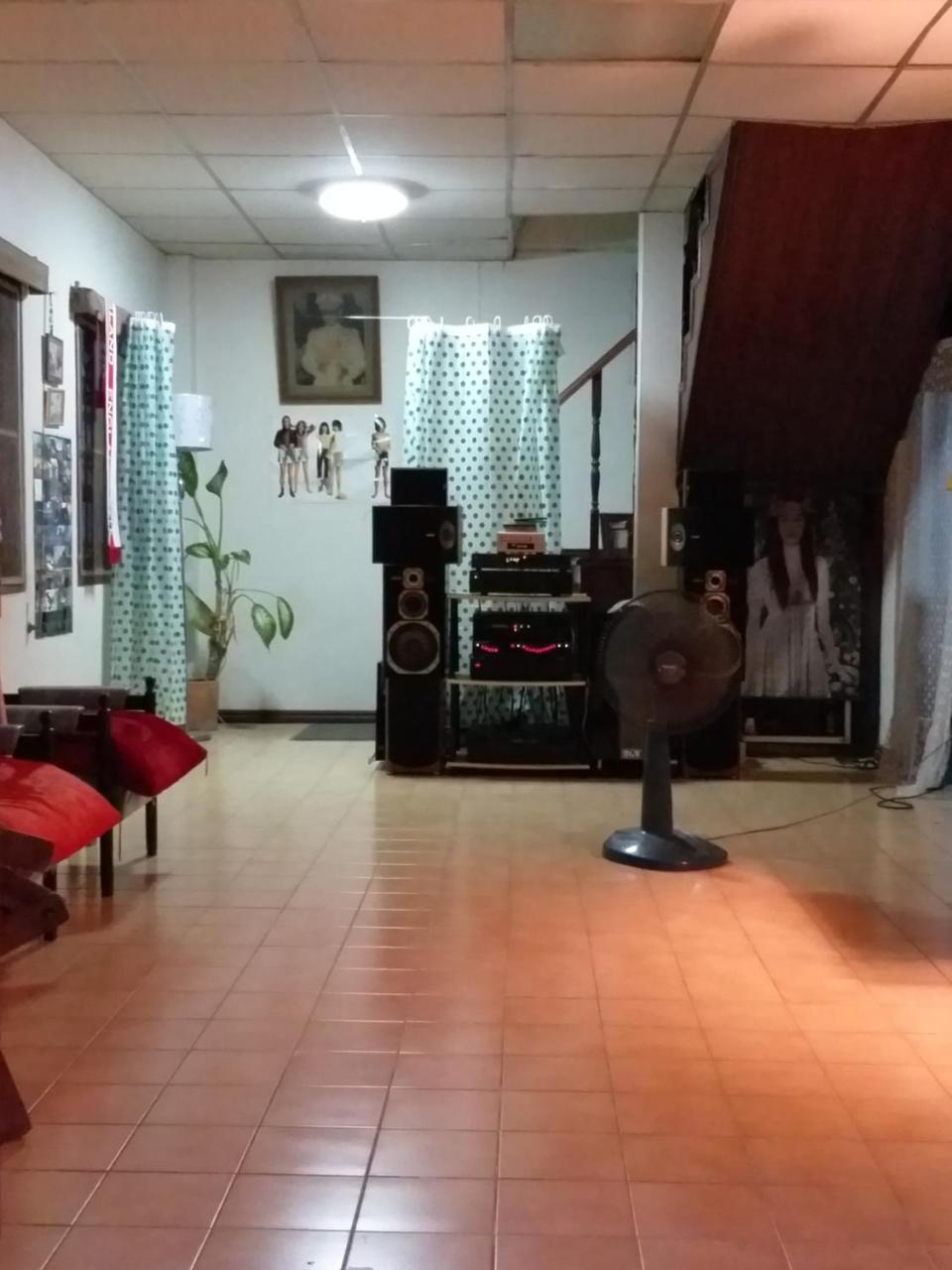 Srikrung Guesthouse Phra Nakhon Si Ayutthaya Ngoại thất bức ảnh