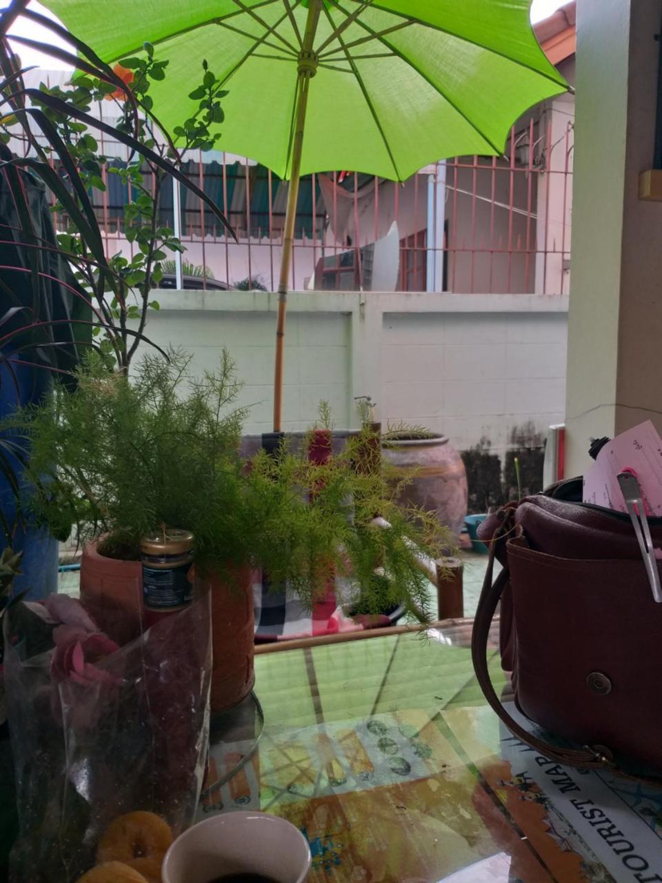 Srikrung Guesthouse Phra Nakhon Si Ayutthaya Ngoại thất bức ảnh